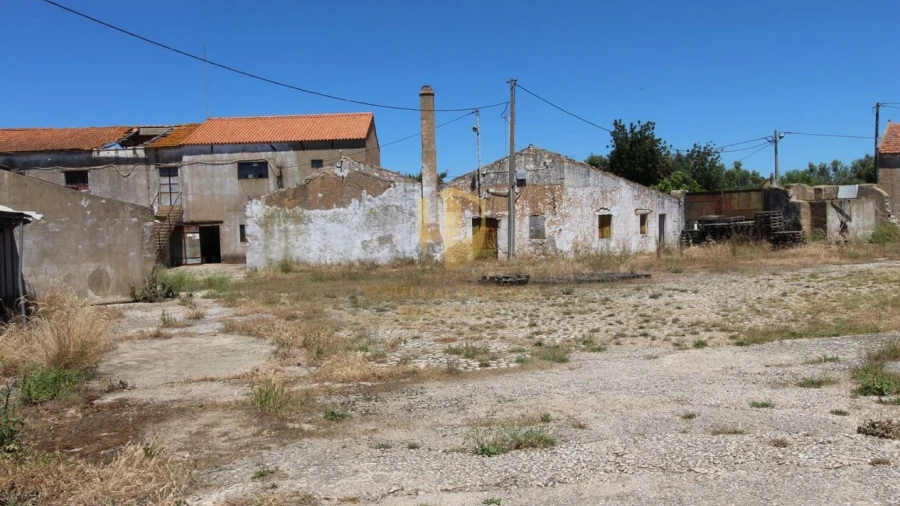 Armazém para Venda em São Brás de Alportel