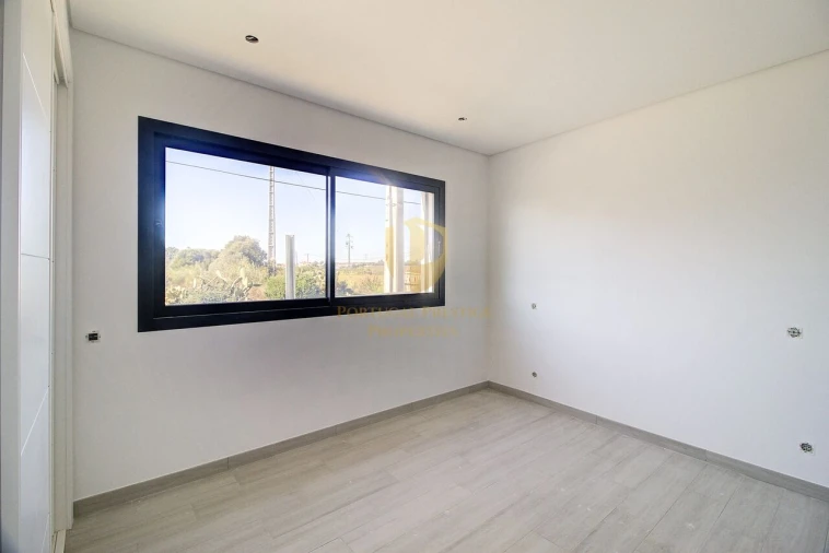 Moradia T3 para Venda em Altura Foto 16