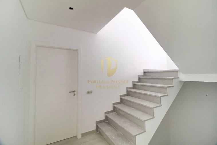 Moradia T3 para Venda em Altura Foto 19