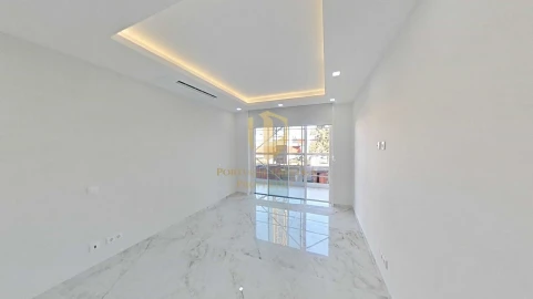 Apartamento T2 para Venda em Lagos (São Sebastião e Santa Maria)