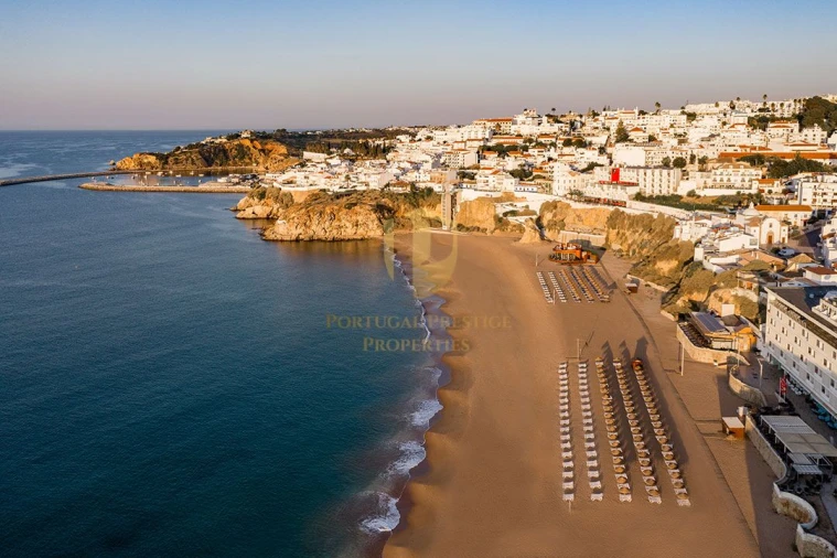 Terreno para Venda em Albufeira e Olhos de Água Foto 11
