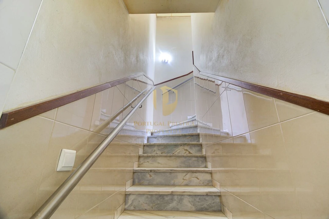 Loja para Venda em Vila Real de Santo Antonio Foto 15