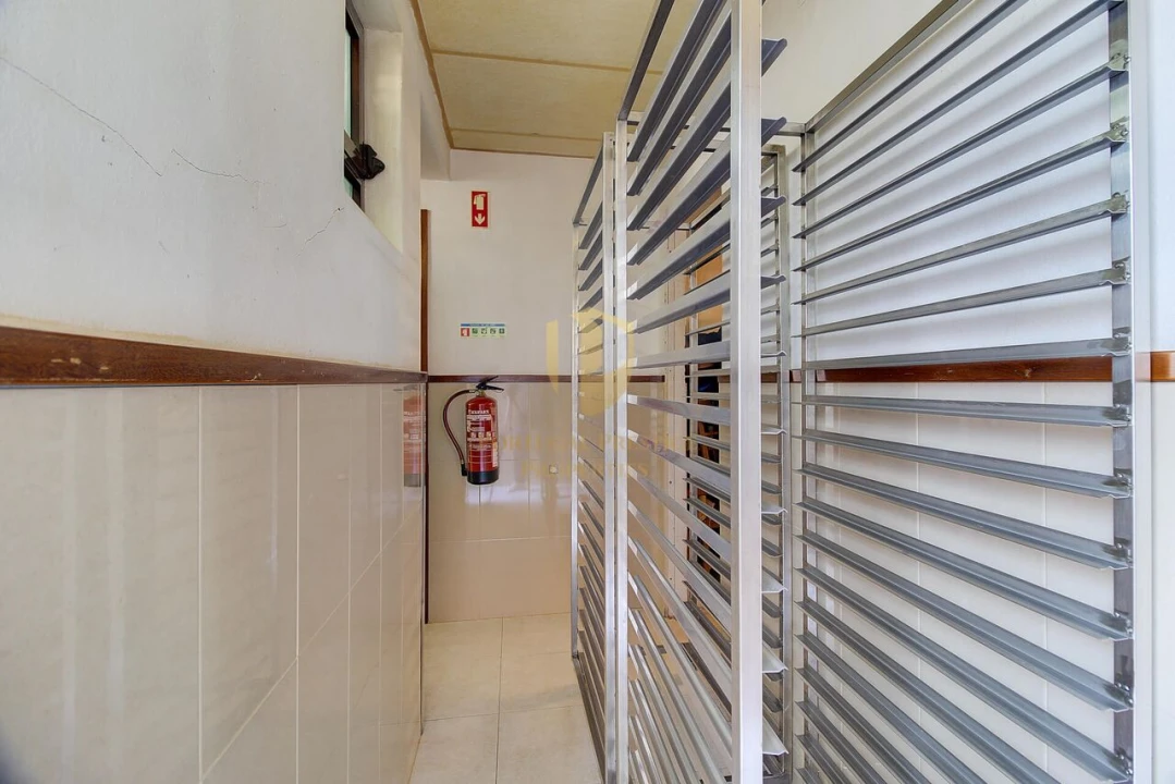 Loja para Venda em Vila Real de Santo Antonio Foto 16