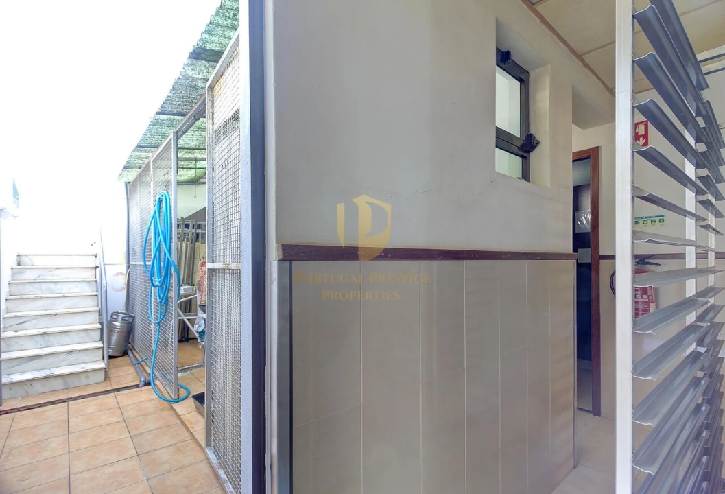 Loja para Venda em Vila Real de Santo Antonio Foto 17