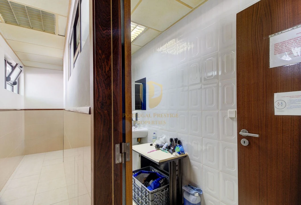 Loja para Venda em Vila Real de Santo Antonio Foto 19