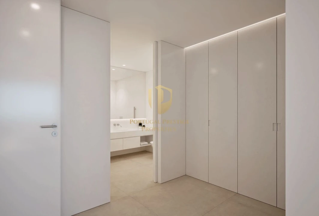 Moradia T4 para Venda em Lagos (São Sebastião e Santa Maria) Foto 13
