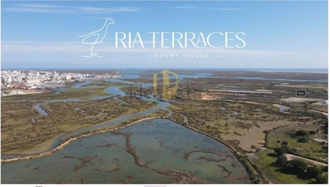 Moradia T4 para Venda em Montenegro