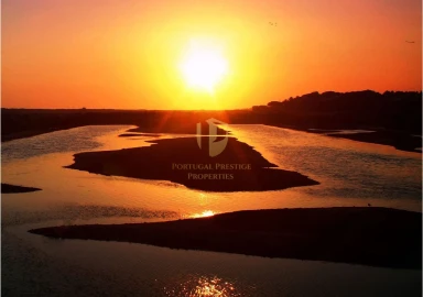 Moradia T4 para Venda em Montenegro