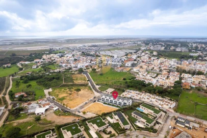 Moradia T4 para Venda em Montenegro