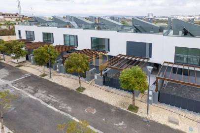 Moradia T4 para Venda em Montenegro