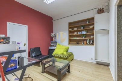 Moradia T5 para Venda em Alvalade