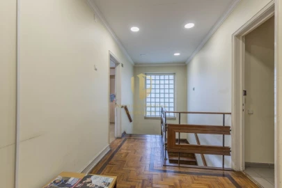 Moradia T5 para Venda em Alvalade