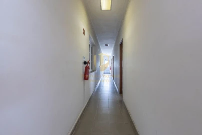 Moradia T5 para Venda em Alvalade