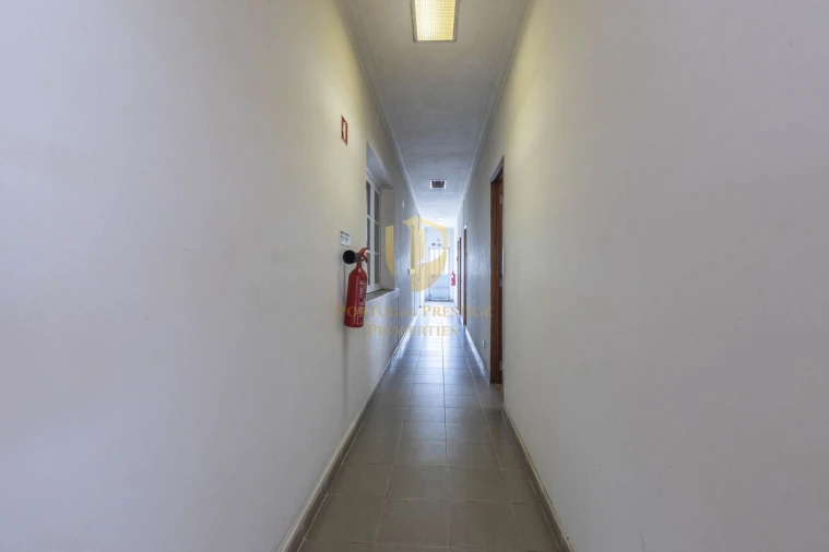 Moradia T5 para Venda em Alvalade Foto 49
