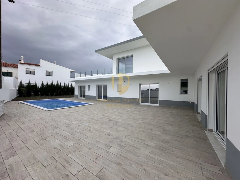 Moradia T4 para Venda em Altura Foto 4