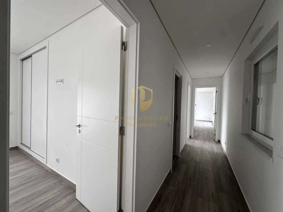 Moradia T4 para Venda em Altura Foto 7