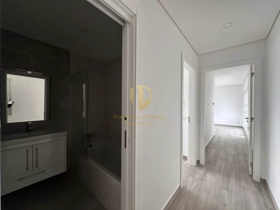 Moradia T4 para Venda em Altura Foto 10