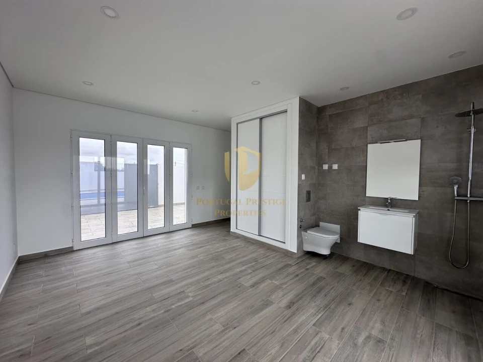 Moradia T4 para Venda em Altura Foto 21