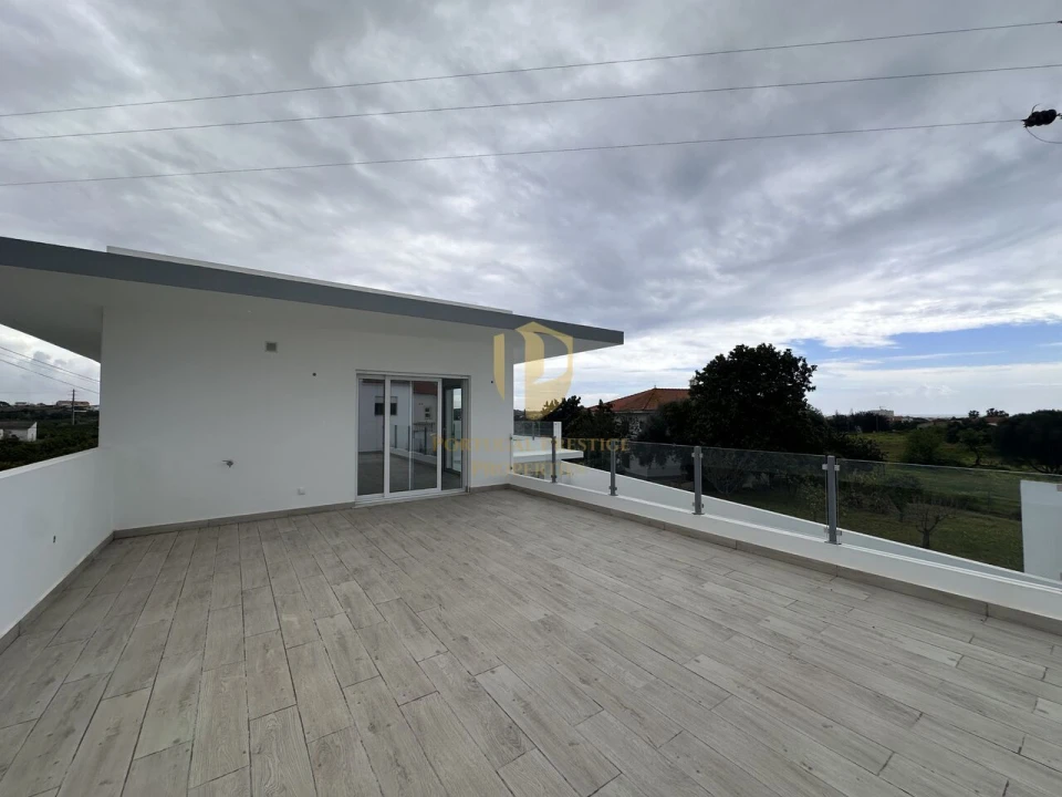 Moradia T4 para Venda em Altura Foto 31