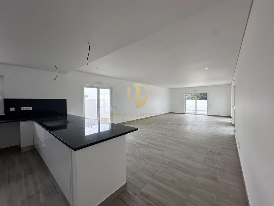 Moradia T4 para Venda em Altura Foto 46