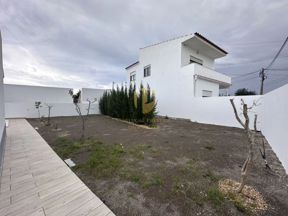 Moradia T4 para Venda em Altura Foto 58