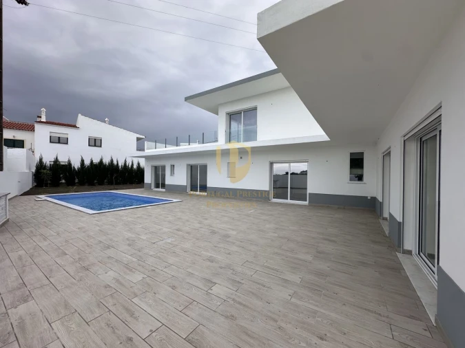 Moradia T4 para Venda em Altura Foto 4