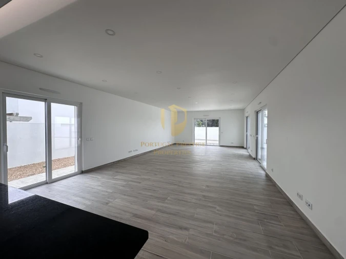 Moradia T4 para Venda em Altura Foto 2