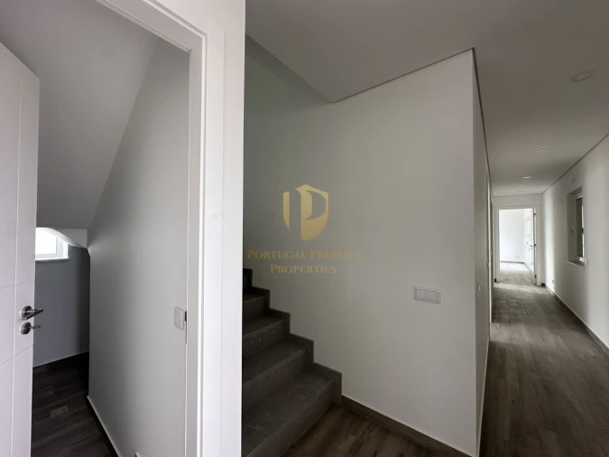 Moradia T4 para Venda em Altura Foto 6