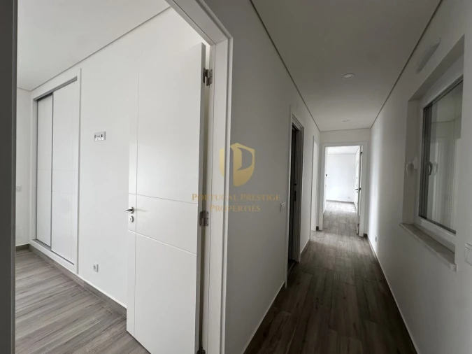 Moradia T4 para Venda em Altura Foto 7