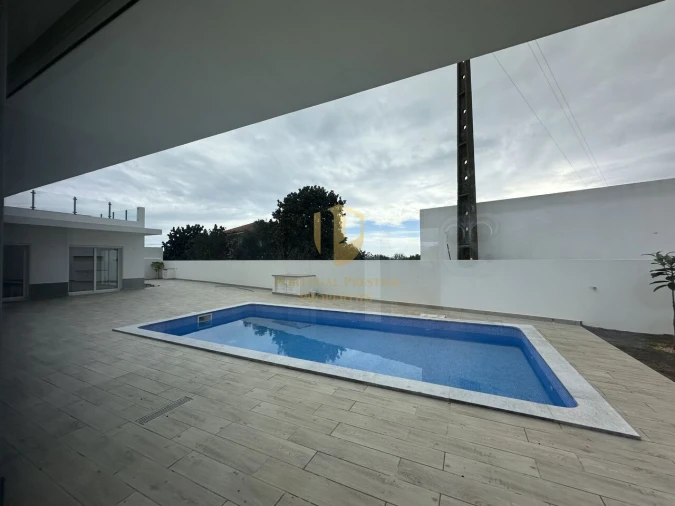 Moradia T4 para Venda em Altura Foto 20