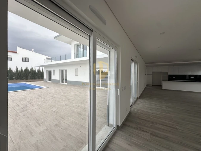 Moradia T4 para Venda em Altura Foto 51