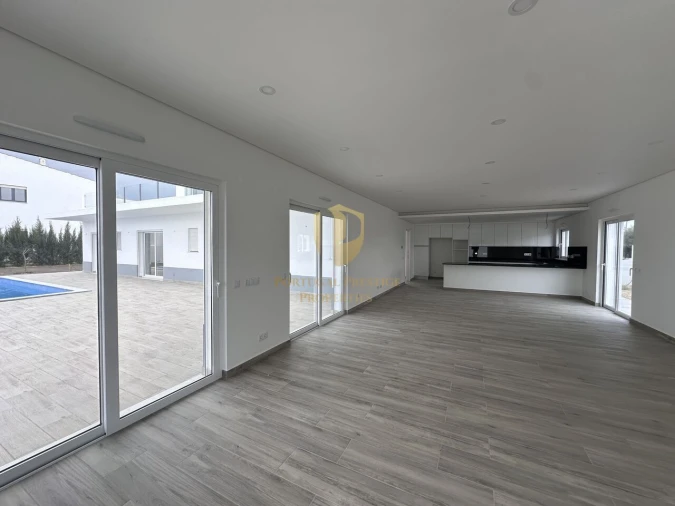 Moradia T4 para Venda em Altura Foto 52