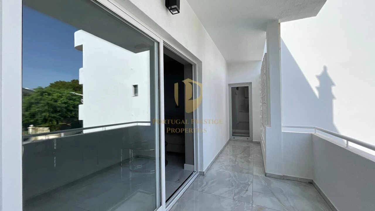 Apartamento T3 para Venda em Quarteira Foto 19