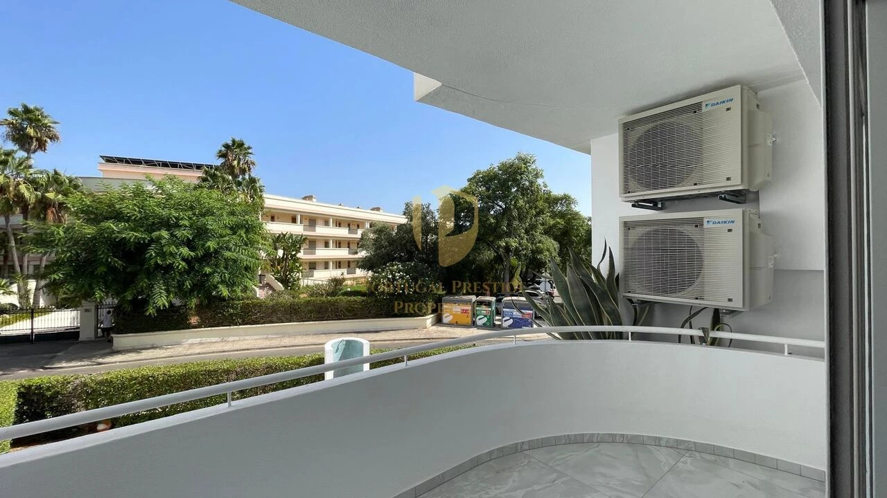 Apartamento T3 para Venda em Quarteira Foto 20