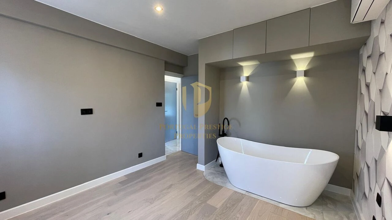 Apartamento T3 para Venda em Quarteira Foto 24