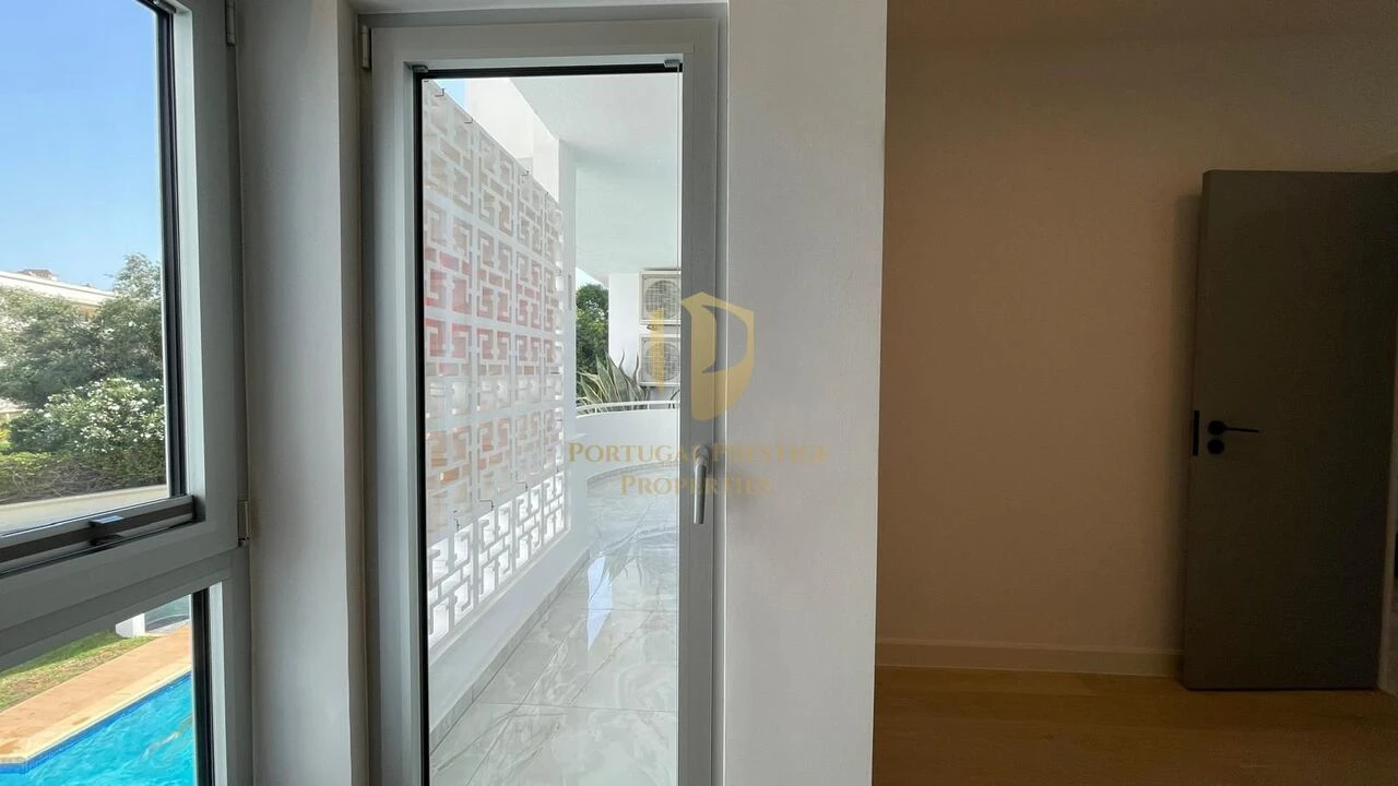 Apartamento T3 para Venda em Quarteira Foto 40
