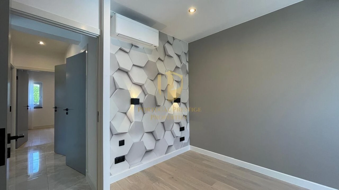 Apartamento T3 para Venda em Quarteira Foto 42