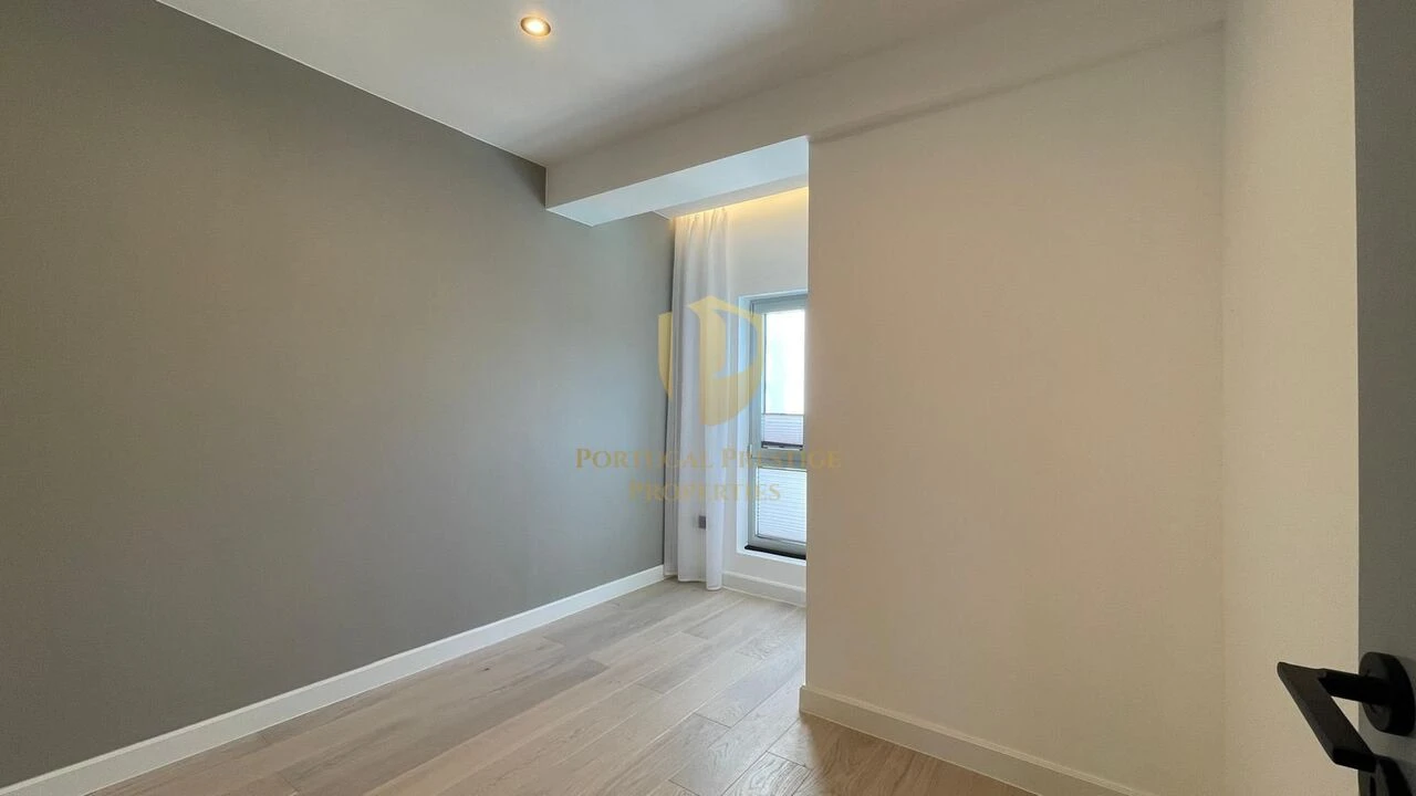 Apartamento T3 para Venda em Quarteira Foto 44