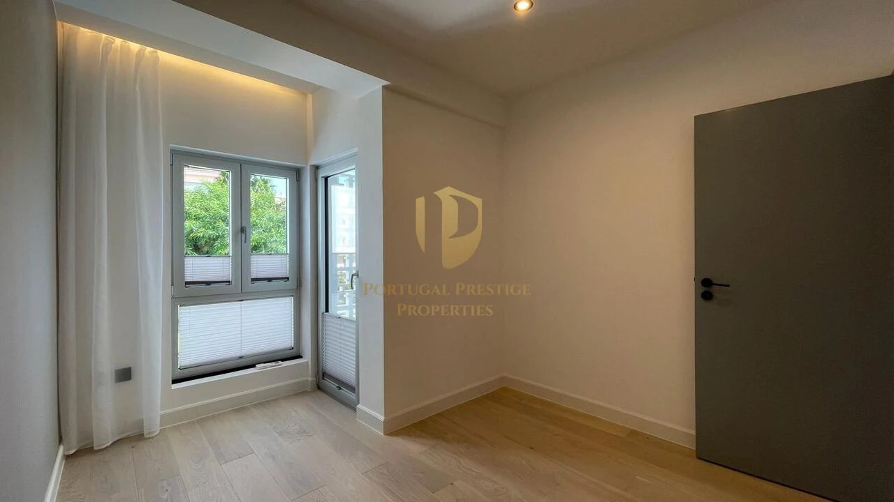 Apartamento T3 para Venda em Quarteira Foto 43