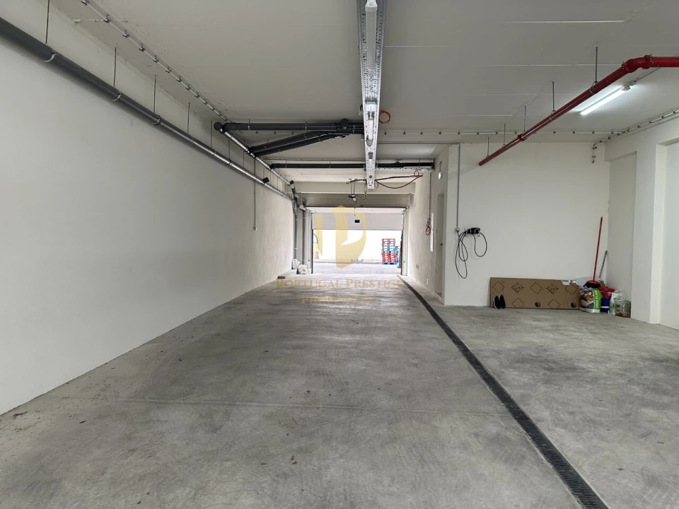 Apartamento T3 para Venda em Olhão Foto 51