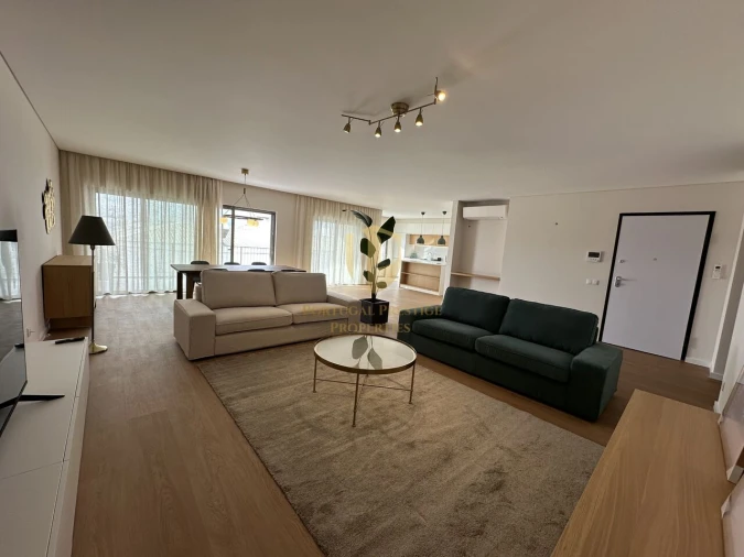 Apartamento T3 para Venda em Olhão Foto 12