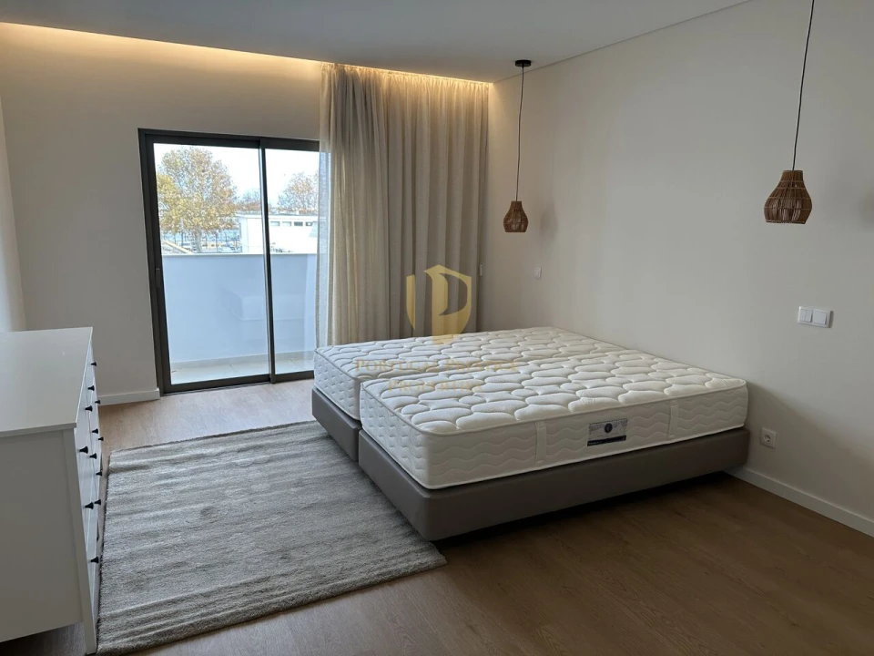 Apartamento T3 para Venda em Olhão Foto 5