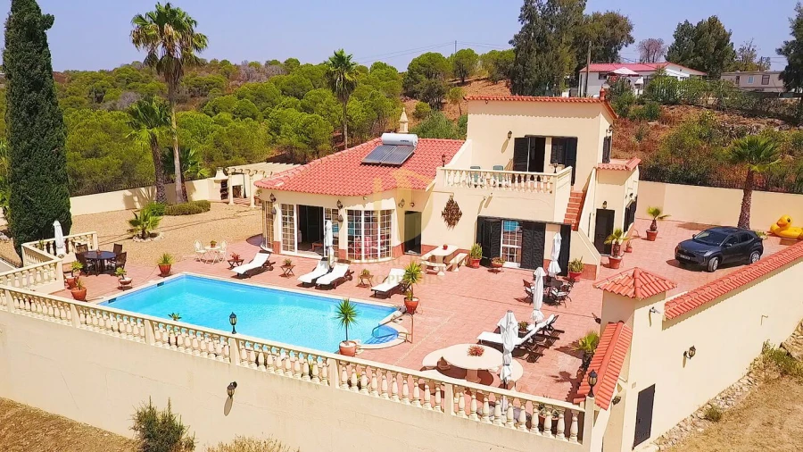 Moradia T3 para Venda em Castro Marim Foto 2