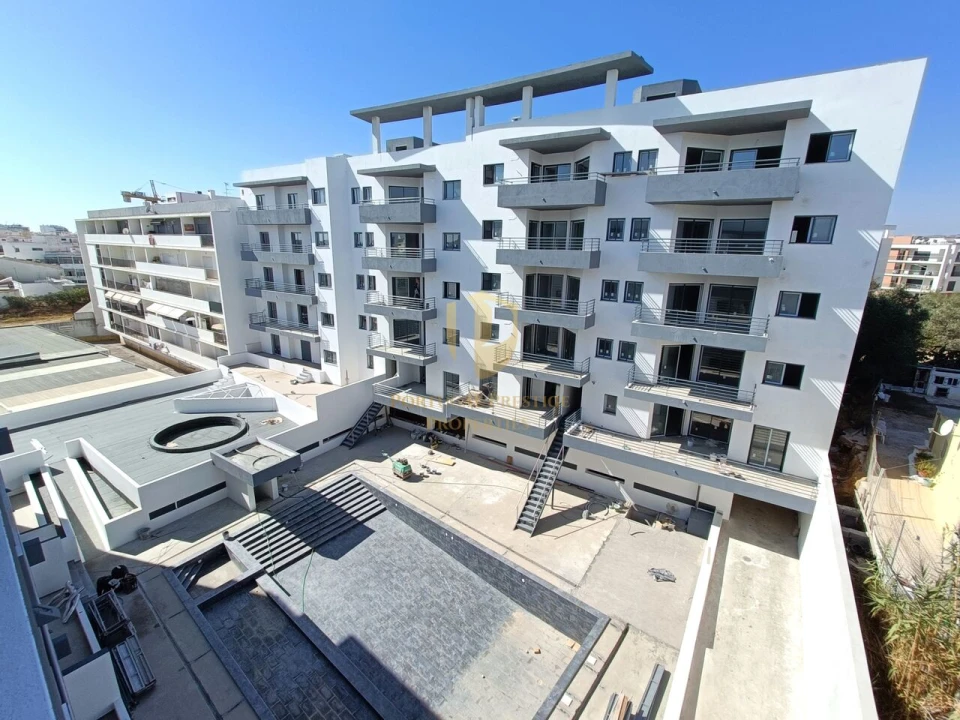 Apartamento T3 para Venda em Quelfes Foto 30