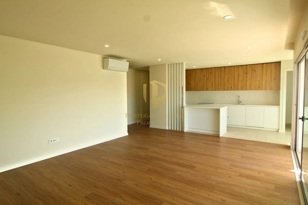 Apartamento T3 para Venda em Vila Real de Santo Antonio Foto 1