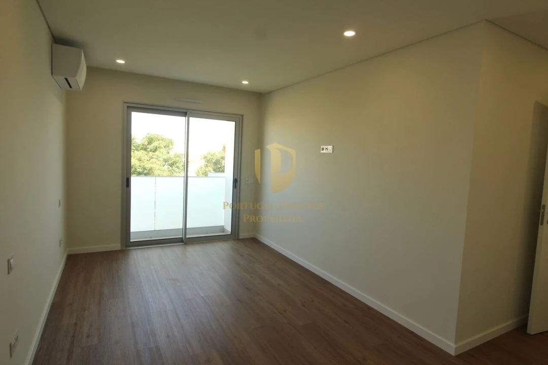 Apartamento T3 para Venda em Vila Real de Santo Antonio Foto 17