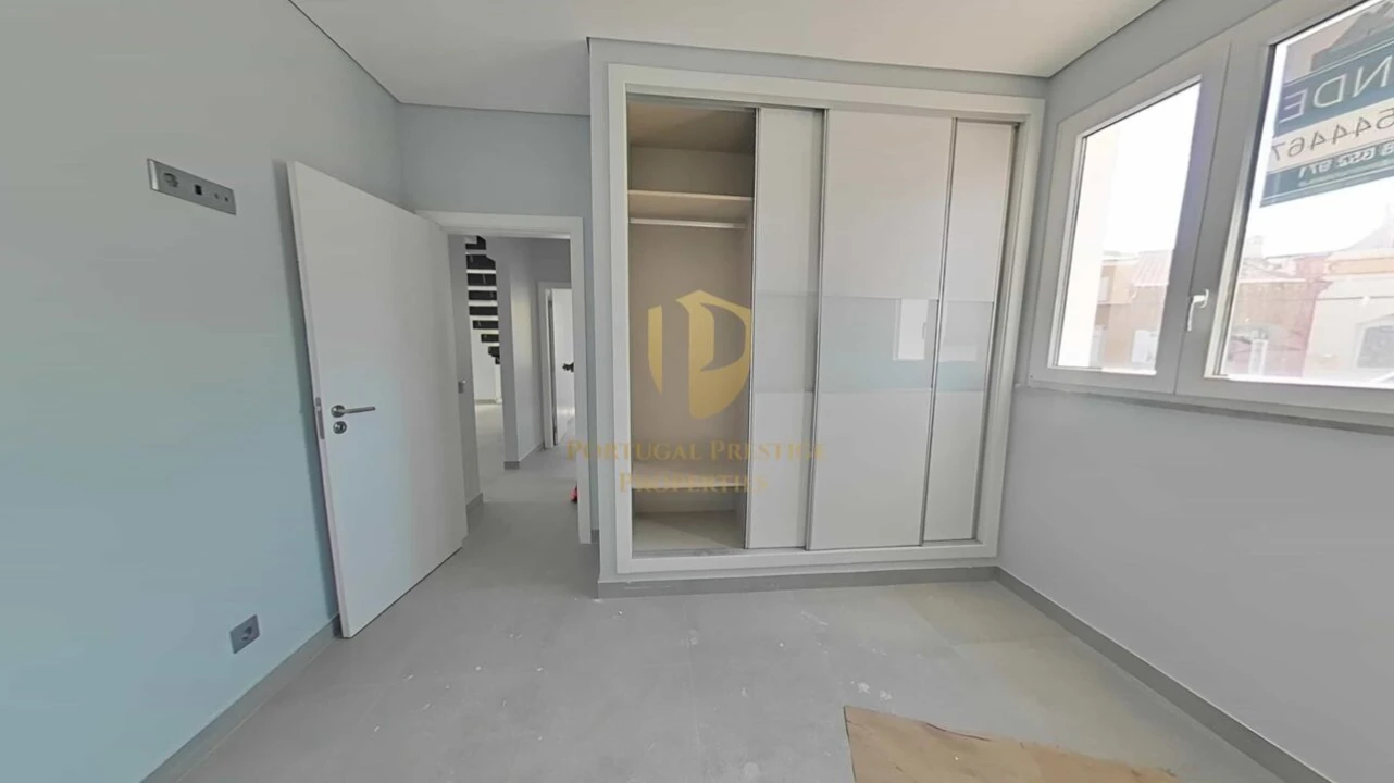 Moradia T5 para Venda em Castro Marim Foto 54