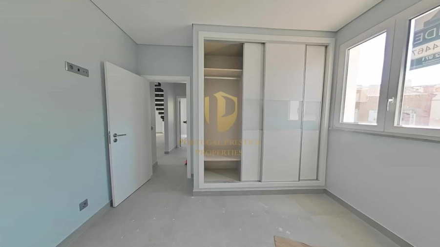 Moradia T5 para Venda em Castro Marim Foto 53