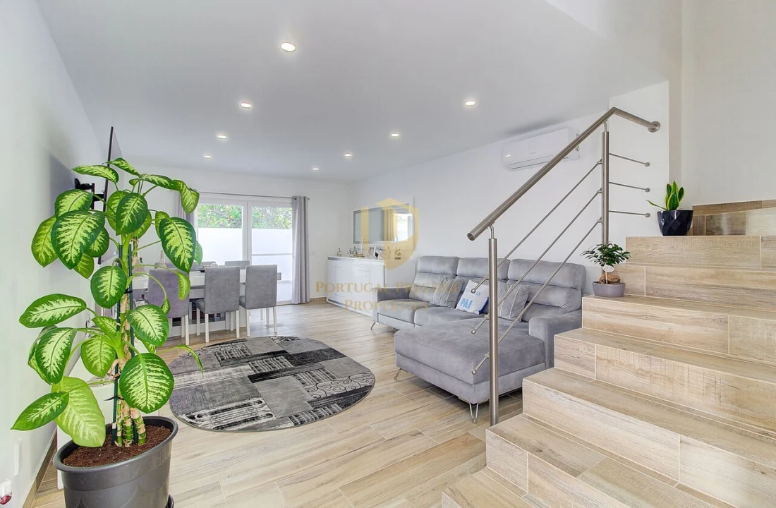 Moradia T2 para Venda em Vila Real de Santo Antonio Foto 3