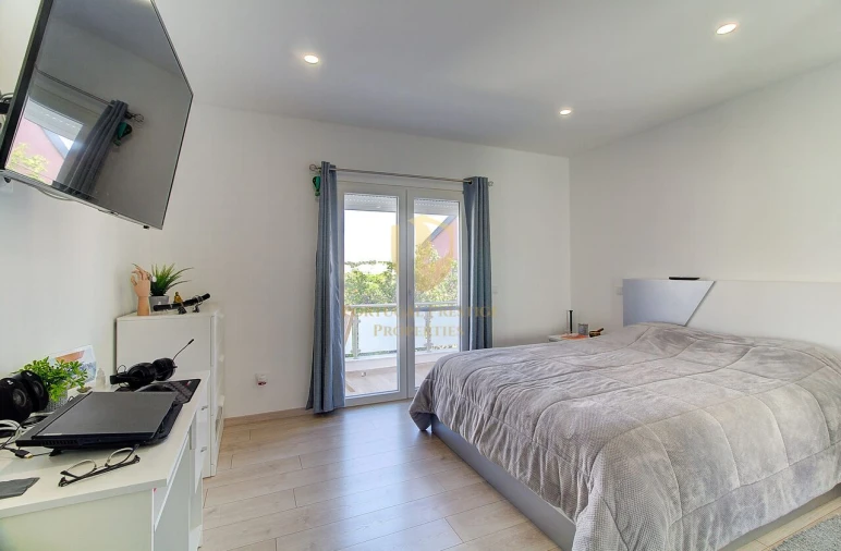 Moradia T2 para Venda em Vila Real de Santo Antonio Foto 25